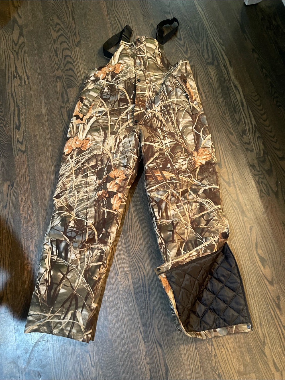Game Winner insulated bibs - advantage max camo Large - great condition!